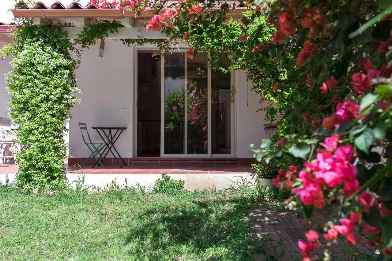 **  Bed And Book Giusino Bed & Breakfast Palermo Italy